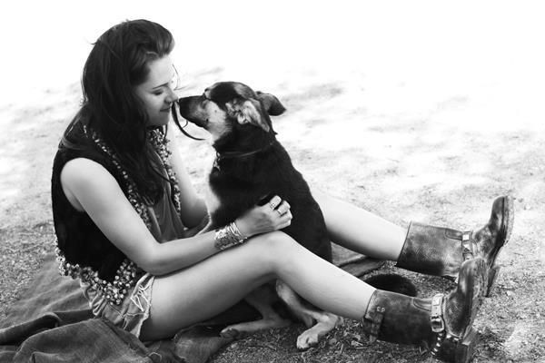 Kristen Stewart and her gsd