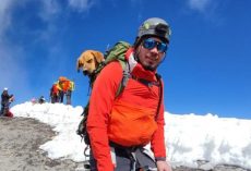 Hikers Climb Mexico’s Highest Peak to Rescue Stranded Dog, Carry Him Down in Backpack