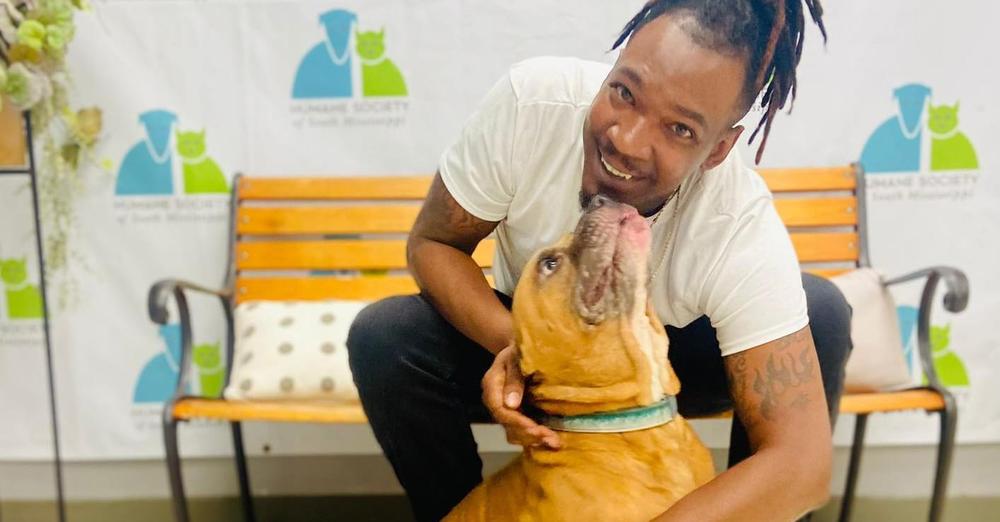 Dog ended up in the shelter after his owner died — familiar face travels thousands of miles to get him