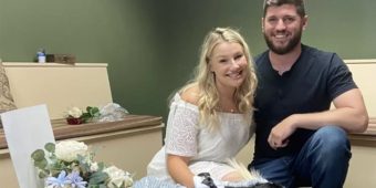 Couple Holds Last-Minute Wedding at Vet Clinic So Their Senior Dog Could Be There